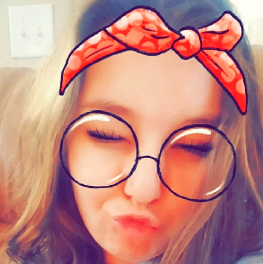 Meet your Posher, Katelynn